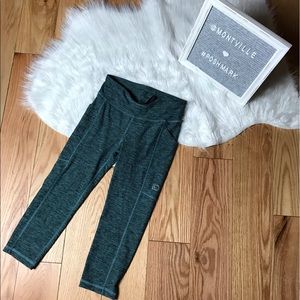 Aeropostale LLD Cropped Athletic Workout Pants